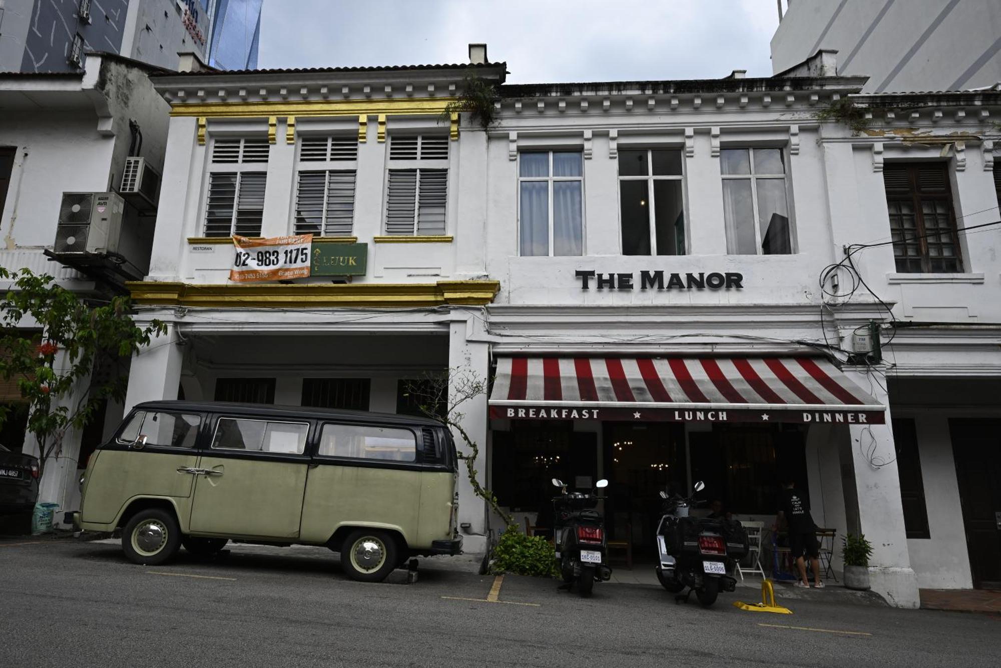 The Manor By Mingle - Poolside Access Next Door, Kuala Lumpur